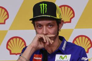 Rossi: "Mi rode anche ora che torno in pista"