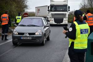 L'83% degli italiani vuole abolire Schengen 