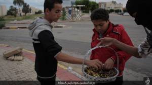 Se i musulmani festeggiano  la carneficina offrendo dolci