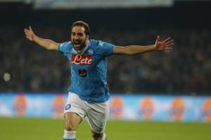 Napoli attento, il Chelsea vuole Higuain. E De Laurentiis sogna Ibrahimovic