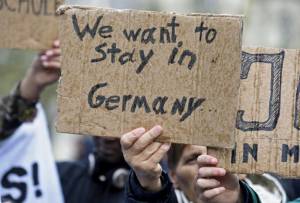 Immigrato siriano a Spiegel: "Ora voglio una tedesca come quarta moglie"