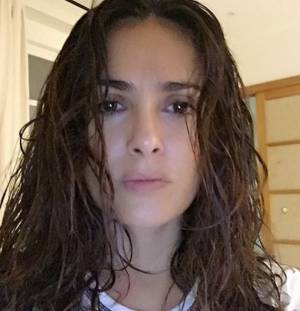 Salma Hayek fa impazzire i fan