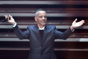 Sanremo, Eros Ramazzotti: "I figli fanno famiglia, e la famiglia è fondamentale, qualsiasi essa sia"