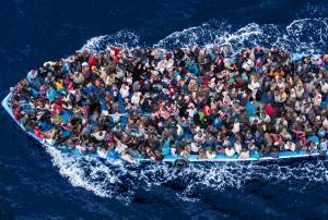 "L'Italia al centro del traffico di profughi"