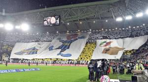 Sfottò in curva bianconera contro l'Inter