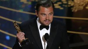 DiCaprio vince l'Oscar ma lo dimentica al ristorante
