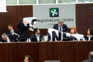 Regione Lombardia, Mantovani torna in aula 