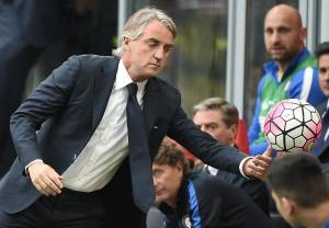 Mancini: "Al 100% resto all'Inter"