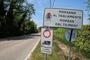 Viaggio a Morsano, il paese dove nessuno (per ora) vuole fare il vigile