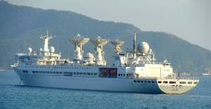 Nave spia cinese sconfina nelle acque territoriali giapponesi