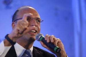 L'euforia di Alfano per la poltrona salvata