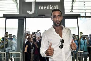 Juventus, è fatta per Benatia: visite mediche di rito in corso