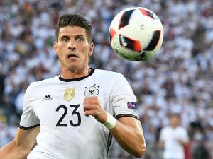 Mario Gomez lascia il Besiktas per "motivi politici"