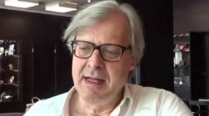 Vittorio Sgarbi agli italiani: "Mattarella vi mentirà"