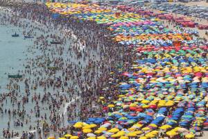 In spiaggia più leggeri. Addio lasagne, è il tempo delle insalate