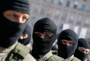 "Pronti alla guerra in Crimea" Alta tensione tra Mosca e Kiev