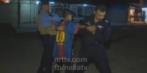 Sotto la maglia di Messi ​una cintura esplosiva: fermato baby-kamikaze in Iraq
