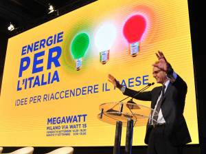 Parisi a testa bassa contro Renzi: "Vuole rubarci gli elettori ma fallirà"