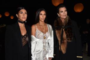Kim Kardashian in biancheria intima alla Paris Fashion Week