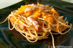 Pasta con zucca e pancetta