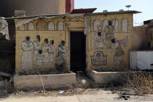 Tra macerie e croci spezzate i cristiani tornano a Mosul