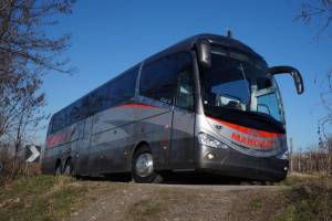 Paura nel foggiano: uomini armati assaltano un pullman 