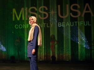 Halima Aden, la prima concorrente di Miss Minnesota in burkini