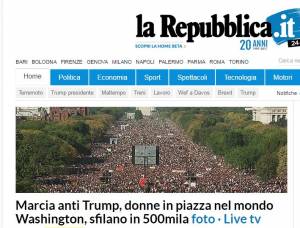 Quella svista sulle foto della marcia delle donne anti-Trump 