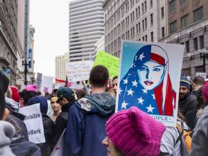 Le proteste rosa contro Trump vicine ai Fratelli musulmani