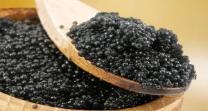 Caviale, ceneri e creme si fanno dark