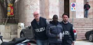 Arrestato trafficante di uomini: li torturava in Libia