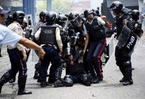 Venezuela, finisce in strage la rivolta dei detenuti