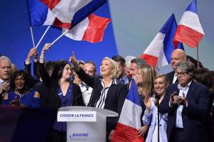 Le Pen in netta rimonta. È ancora tutto possibile