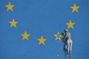 Brexit, spunta un nuovo murales di Banksy nel porto di Dover sulla Manica