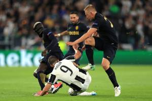 Juve-Monaco, il fallo di Glik fa esplodere la Moric su Facebook