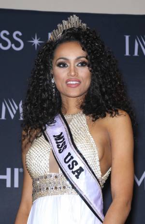 Miss America 2017, è nata a Napoli la nuova reginetta a stelle e strisce