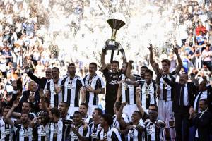 Il trionfo della Juventus: vince in casa il 6 scudetto consecutivo