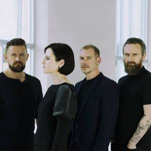 "Dolores sta male", saltano alcune date dei Cranberries