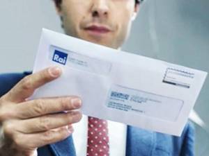 Mail per il rimborso del canone Rai. L'Agenzia delle Entrate: "È una truffa"