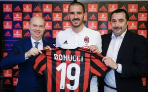 Bonucci: "Il mio idolo? Nesta, per eleganza e puntualità"