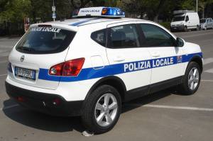 Aosta, nigeriano aggredisce quattro vigili: arrestato