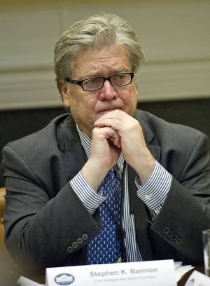 Quel viaggio di Steve Bannon a Roma per un governo che non c'è