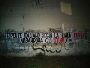 Striscioni in tutta Italia contro la ministra Fedeli: la protesta del Blocco Studentesco