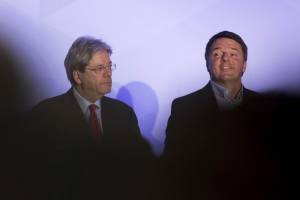Gentiloni vola nei sondaggi e oscura Matteo Renzi
