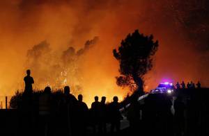 Se l'Isis "rivendica" persino gli incendi in Galizia e Portogallo