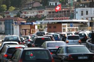 Il paese svizzero dove i frontalieri (italiani) sono più degli abitanti