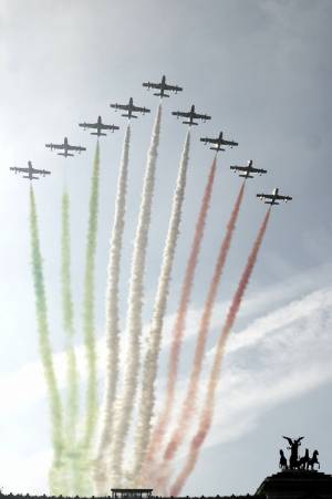 Frecce Tricolori in rosa Le prime donne-pilota  pronte a fare acrobazie