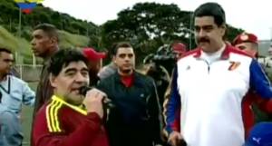 Maradona gioca con Maduro ma non vede le violenze in Venezuela