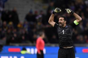 Buffon, consiglio a Donnarumma: "Se sceglie la Juve non sbaglia mai"