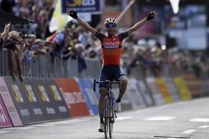 Nibali, un altro sprint nella notte degli Oscar che premia i campioni